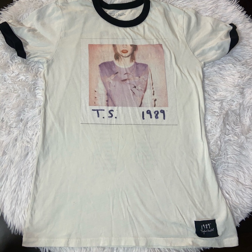 Taylor Swift 1989 Tour Concert Shirt Size Small